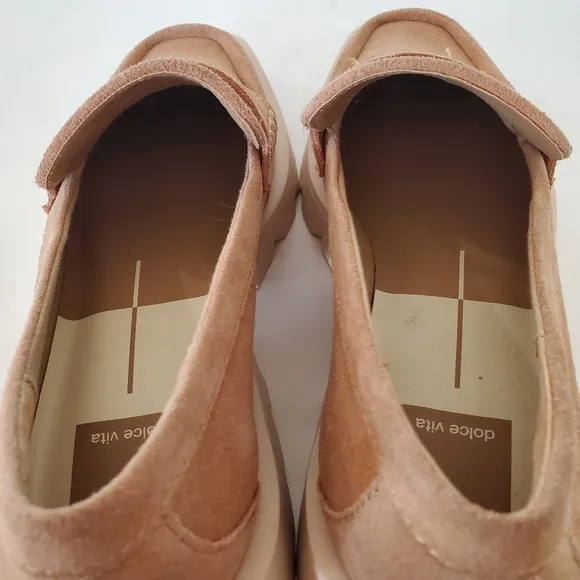 DOLCE VITA Sz 7.5 ELIAS Tan Suede Lug Sole Tailored Penny Loafer Flats Chunky