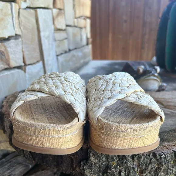 Dolce Vita Tan Espadrille platform Slides with Braided Raffia Design Sz-6.5. F