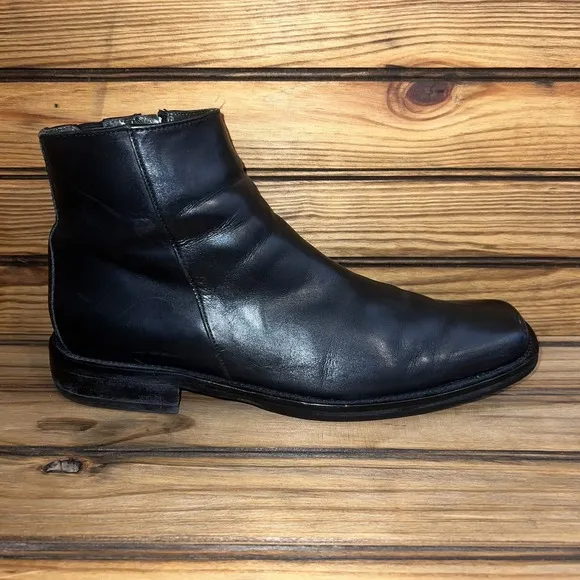 Donald J. Pliner Chelsea Boots Mens Size 9.5 Black Leather Side Zip Square Toe