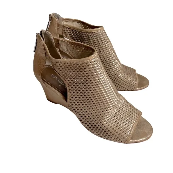 Donald J. Pliner Genuine Leather Gold Beige Wedge Heels Sandals Boots 7.5