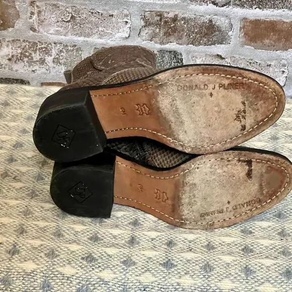 Donald Pilner gray/Brown Snake Skin Ankle Boots Western size 6‎