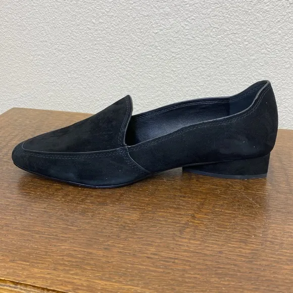 Donald Pliner Icon Suede Loafers Size 9