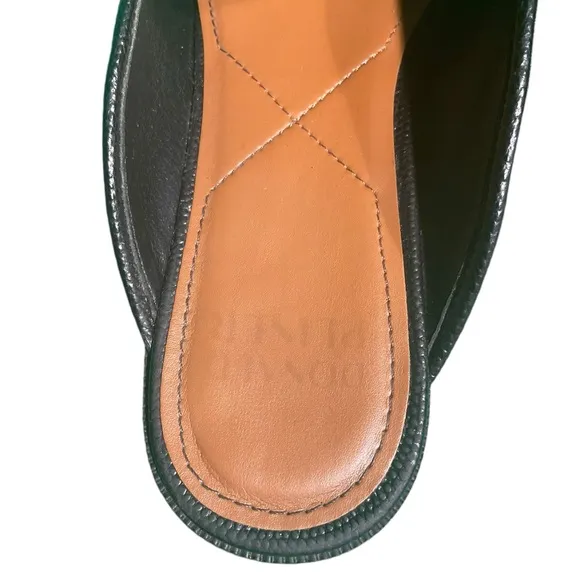 Donald Pliner  Women's Bryant Suede Mule Flat Sandals Size 9M