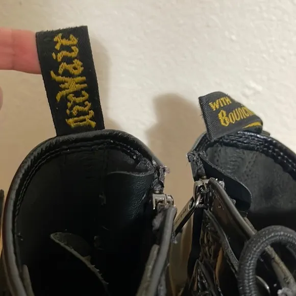 Dr. Doc Martens Double Buckle Smooth Black Leather Zip Side Lace Up sz 7