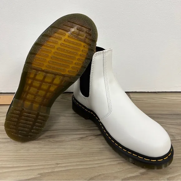 Dr Doc Martens Unisex 2976 YS Platform White Chelsea Boots Sz M 9/W 10 $210 NWOB