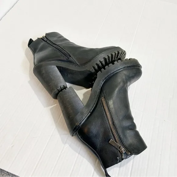 Dr. Marten Magdalena Leather Heeled Chelsea Boots Size EU 38 Size 7 AW004 Black