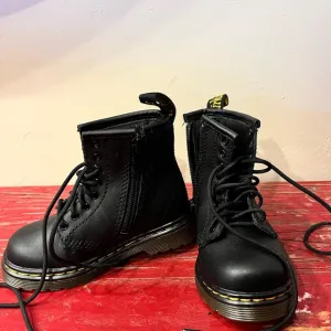 Dr Martens 1460 Toddler Size 7 Black Leather Side Zip Lace Up Boots Unisex