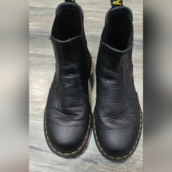 Dr. Martens 2976 Black Leather Boots M 6 And L 7