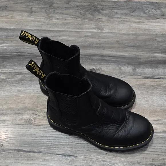 Dr. Martens 2976 Black Leather Boots M 6 And L 7