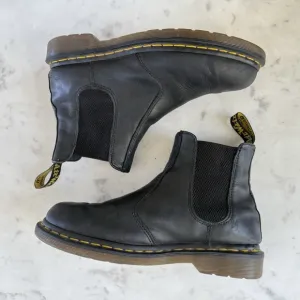 Dr. Martens 2976 Black Smooth Leather Chelsea Boots Eu 41 Men's 8 Women's 9