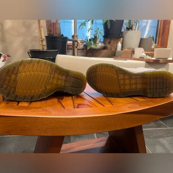 Dr. Marten’s 2976 Chelsea Boots in Vintage Taupe
