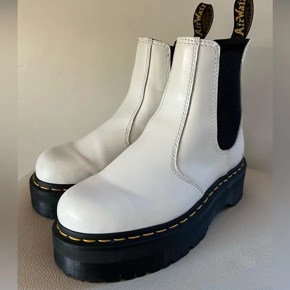 Dr Martens 2976 Quad White Leather Platform Chelsea Ankle Boots Women’s Size 6