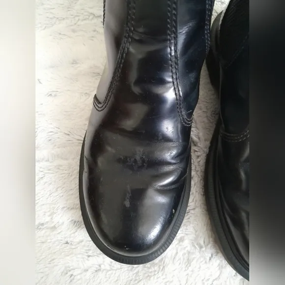 Dr. Martens 2976 Smooth Leather Platform Chelsea Boots Size 4