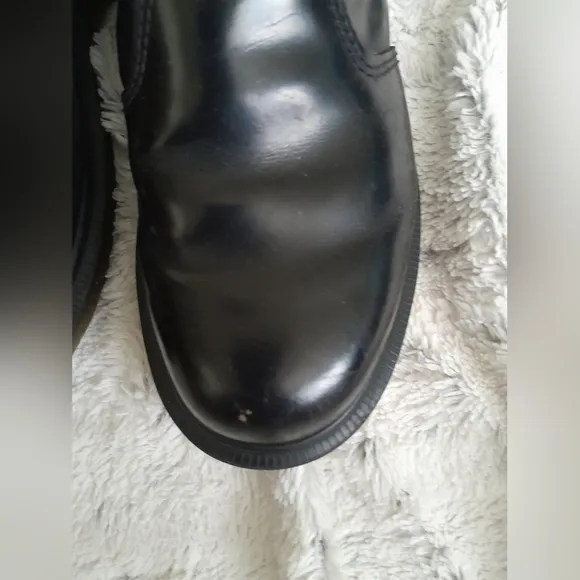 Dr. Martens 2976 Smooth Leather Platform Chelsea Boots Size 4