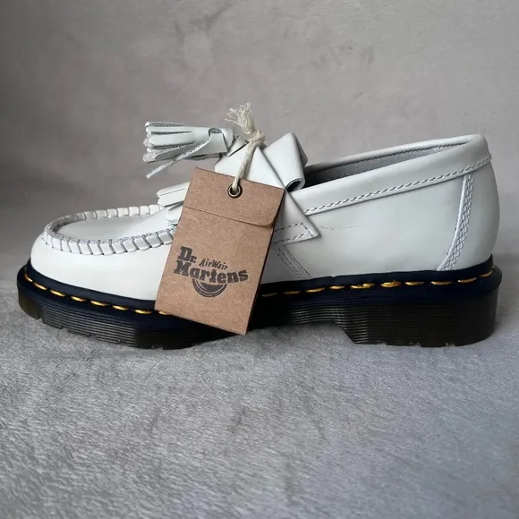 DR. MARTENS ADRIAN YS LEATHER TASSEL LOAFERS Size Men's 5 Women's 6 Whit…