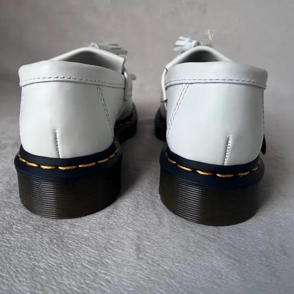 DR. MARTENS ADRIAN YS LEATHER TASSEL LOAFERS Size Men's 5 Women's 6 Whit…