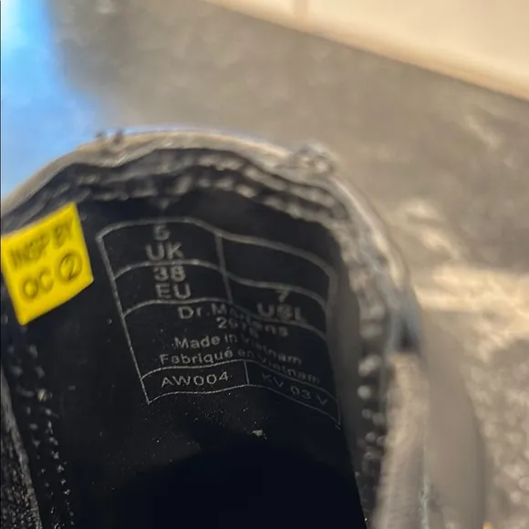 Dr. Martens Black Chelsea Boots Women's size 7 NEW