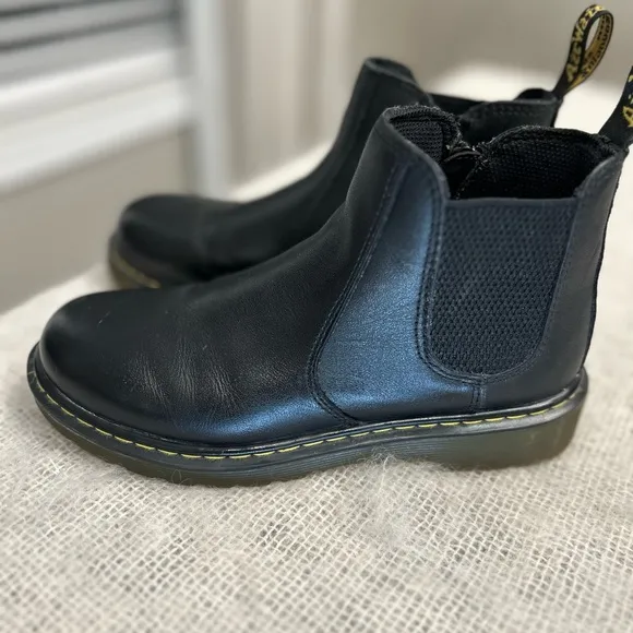 Dr. Martens Bonzai Boot black Chelsea style