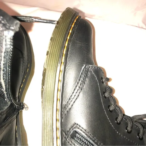 Dr. Martens boots sz 3