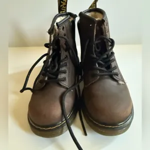Dr Martens boots toddler brown 9