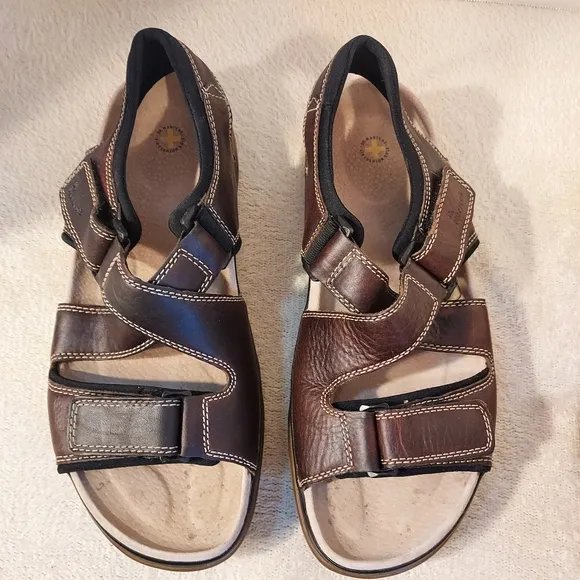 DR. MARTENS BROWN LEATHER FISHERMAN CRISS CROSS SANDALS - SIZE  12