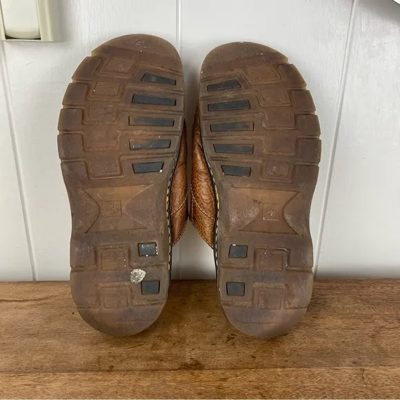 DR MARTENS Brown Leather Slide Sandals