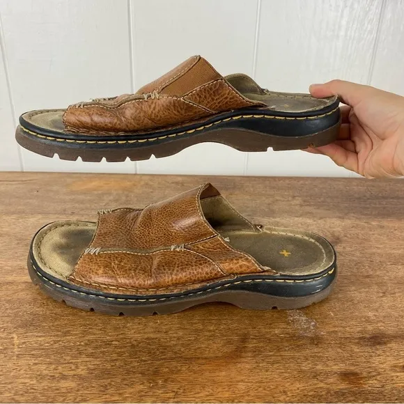 DR MARTENS Brown Leather Slide Sandals