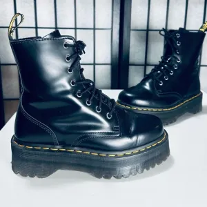 Dr. Martens Classic Black Jadon Platform 8-eye Side Zip Platform Boots