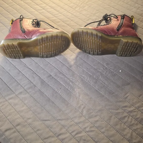 Dr. Martens Delaney Combat Boots Youth Unisex 11 Maroon Leather Side Zip GUC