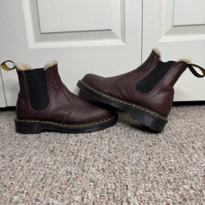 Dr Martens Faux Fur Lined Chelsea Tumbled Leather Boots 7