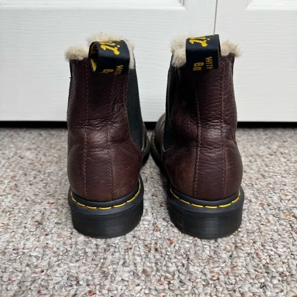 Dr Martens Faux Fur Lined Chelsea Tumbled Leather Boots 7