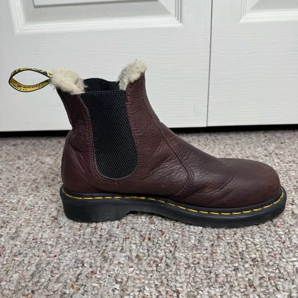 Dr Martens Faux Fur Lined Chelsea Tumbled Leather Boots 7