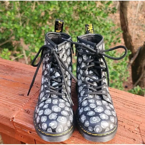 Dr Martens Girls 1460 J Black Leopard Hydro Leather Lace-Up Combat Boots Size 11