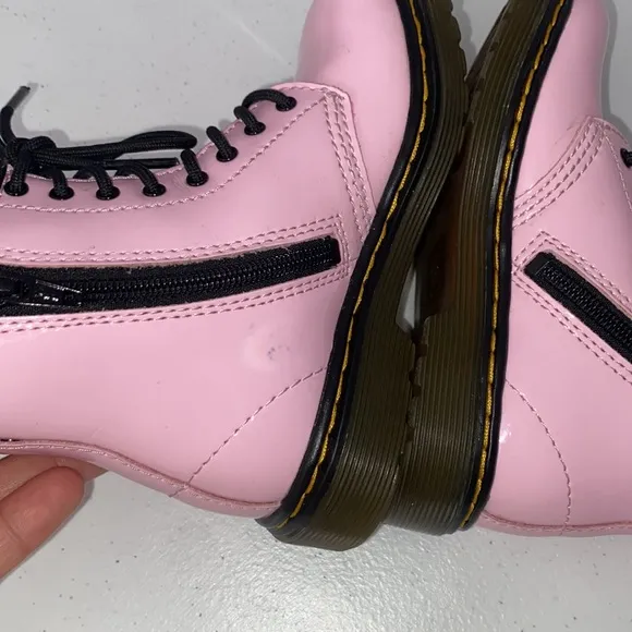Dr. Martens Girl’s Pink Patent Leather Side Zip Boots Size 9