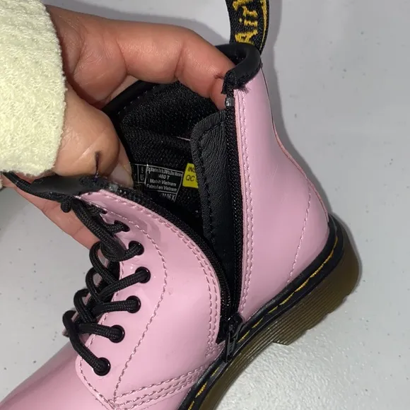 Dr. Martens Girl’s Pink Patent Leather Side Zip Boots Size 9