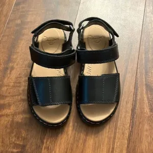 DR. MARTENS JUNIOR ROMI LEATHER SANDALS size 1