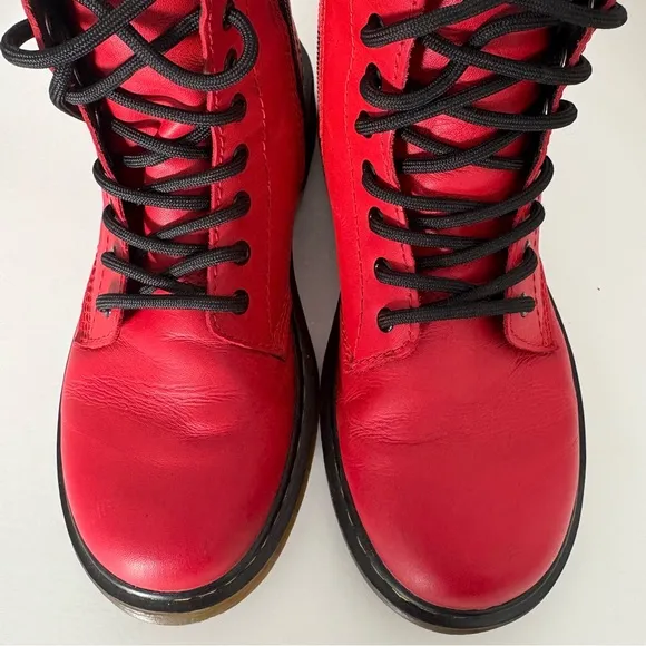 Dr. Martens Kids 1460 J Red‎ Lace Up Boots Side Zip Bouncing Soles Like New Sz 3