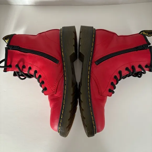Dr. Martens Kids 1460 J Red‎ Lace Up Boots Side Zip Bouncing Soles Like New Sz 3