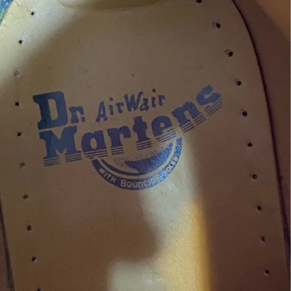 Dr. Martens Men’s 10 Chelsea Boots