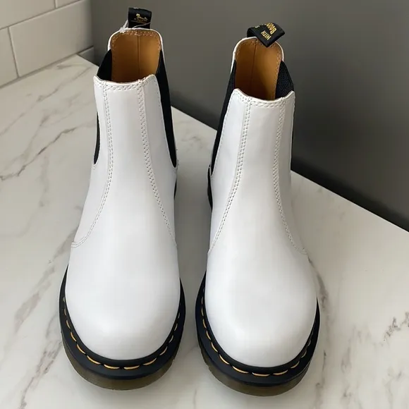 Dr. Martens shoes  White Yellow Stitch Smooth Leather Chelsea Boots New size 9