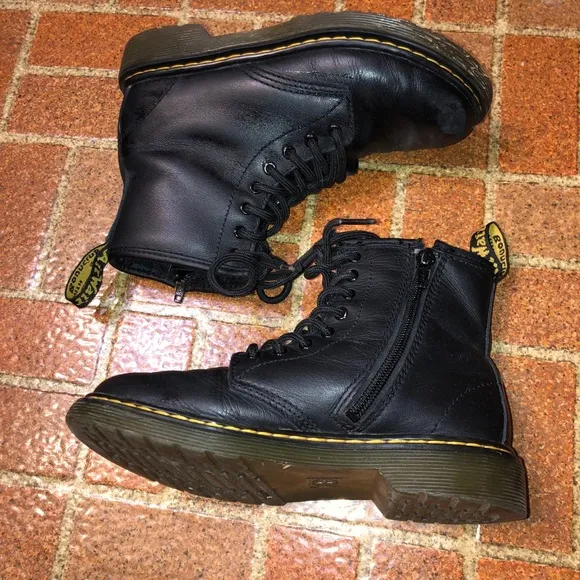 Dr Martens Unisex Kids Softy T Boots Size 2