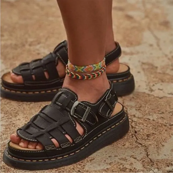 Dr. Martens Vintage Made In England Y2K Chunky Heel Fisherman Sandals Size 7 US