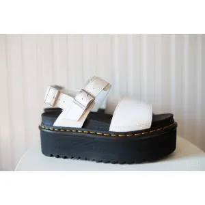 Dr. Martens Voss Quad Sandals Platform Ladies 9 NEW