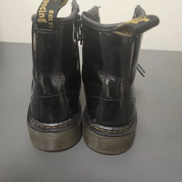 Dr Martens Youth Kids Black Delaney  Side Zip Boots Glossy Sz 3 DOC