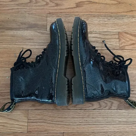 Dr Martens sz 2 patent leather glitter side zip boots wear shown good condition