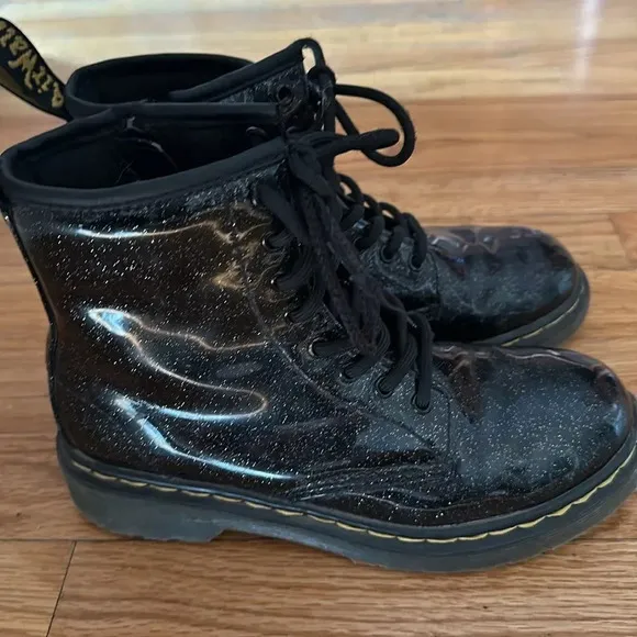 Dr Martens sz 2 patent leather glitter side zip boots wear shown good condition