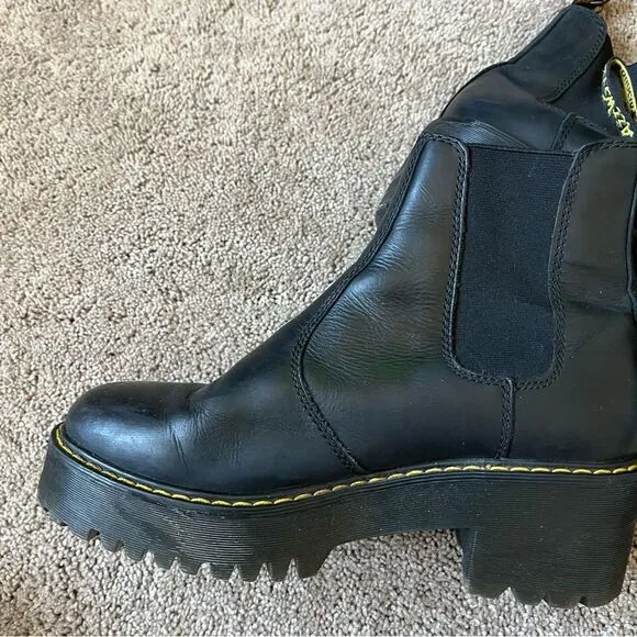 Dr. Martens Women's 9 Rometty Wyoming Leather Platform Chelsea Boots