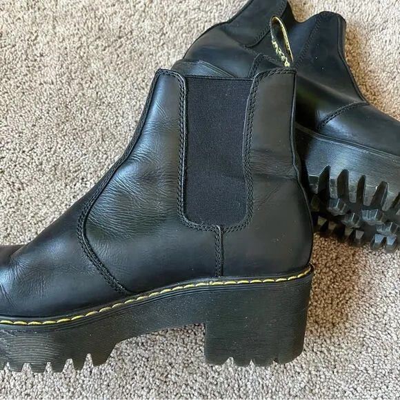 Dr. Martens Women's 9 Rometty Wyoming Leather Platform Chelsea Boots
