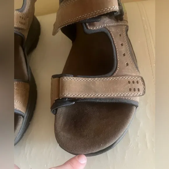 Dunham Brown Leather Sandals size 11