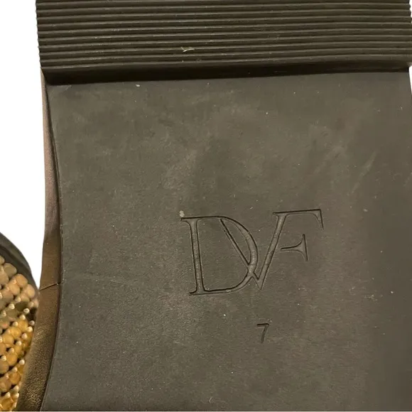 DVF Diane Von Furstenberg Gold Metallic Slides Size 7 Comfy